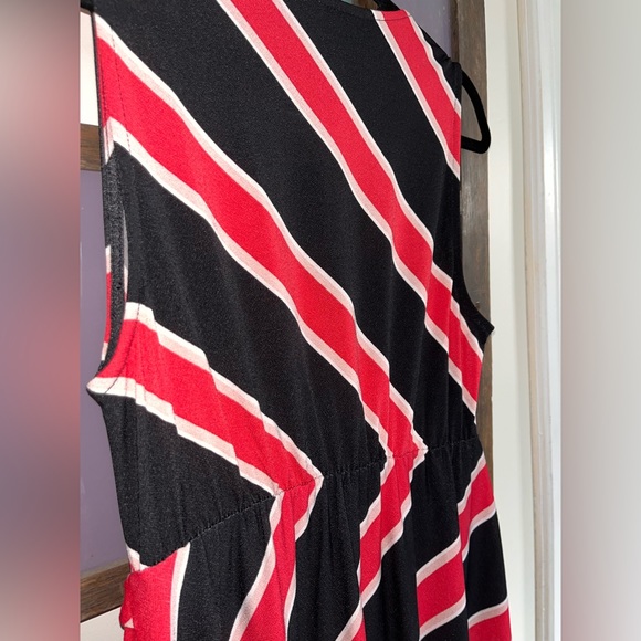 Torrid MIDI faux wrap dress - Picture 4 of 5